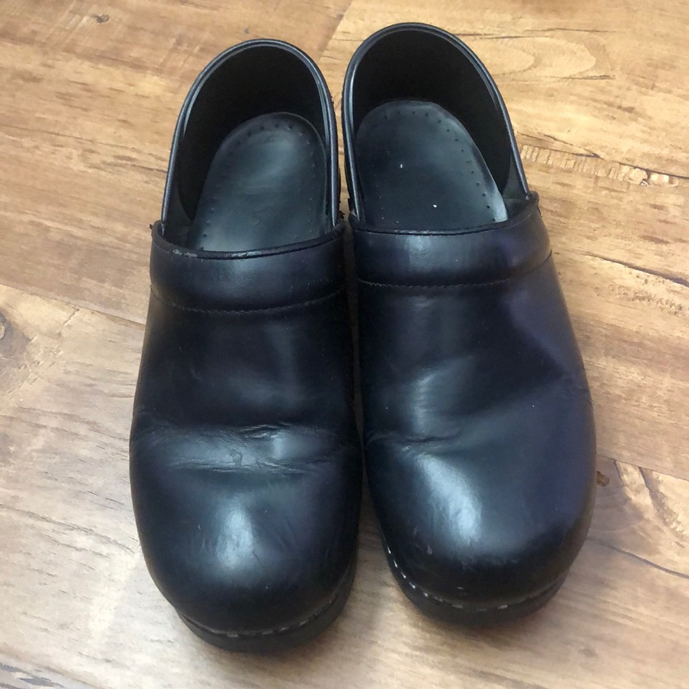 Women’s Dansko Professional Leather Clogs (EU 39)
